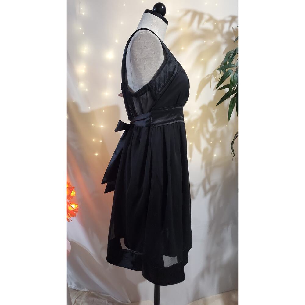 Twenty One Noir Leather Chiffon Pleated Satin Fit & Flare Dress Womens Size S - Picture 3 of 11